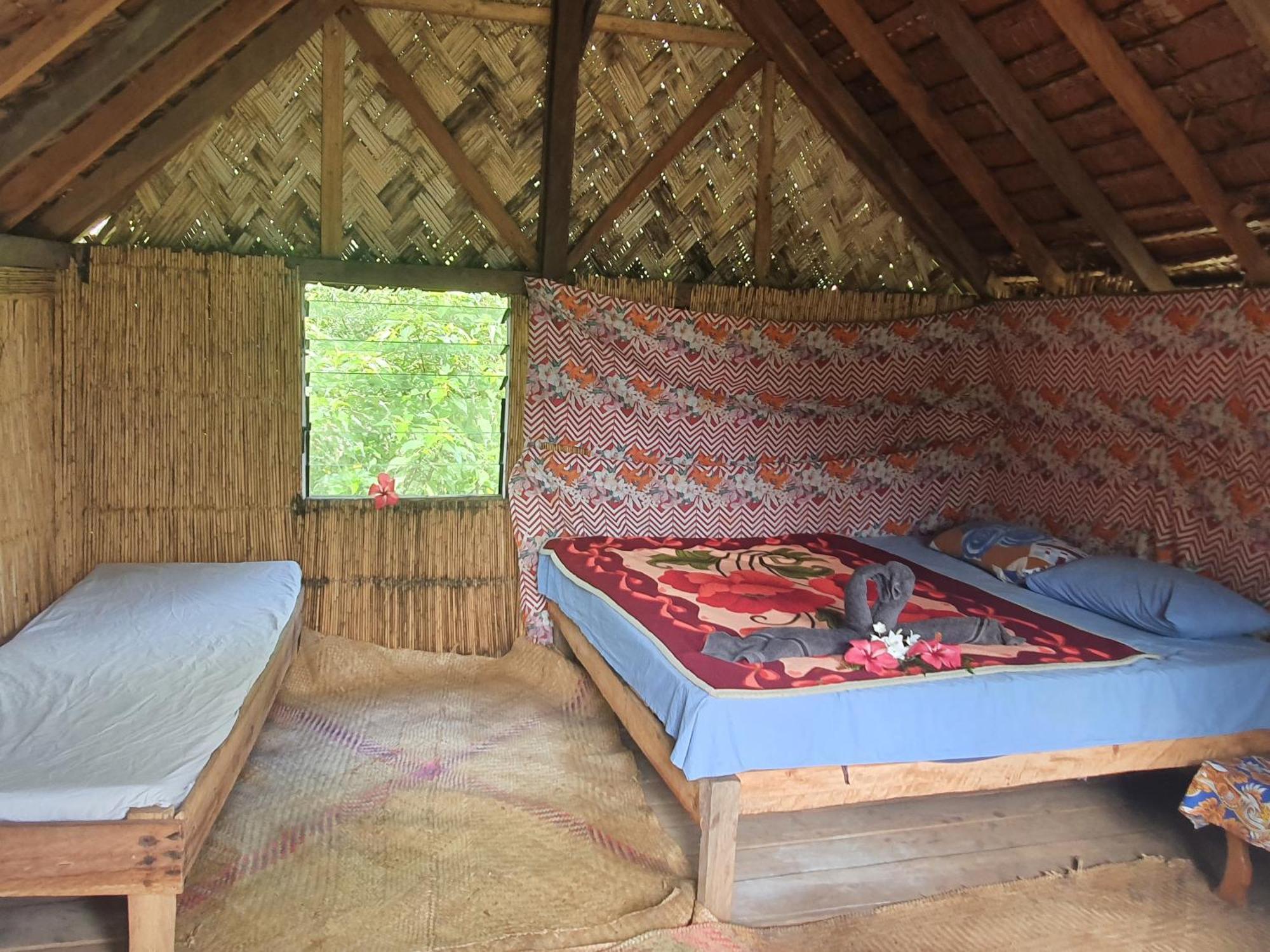 Island Paradise Bungalows Lenkuru Dış mekan fotoğraf
